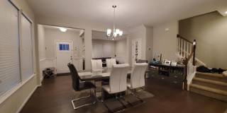 Room in 3 Bedroom Townhome at Metropolitan Dr Gallery 11