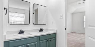 215 Willow Creek Lane Gallery 10