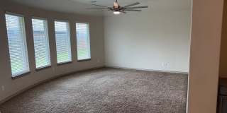 A Very Beautiful and Spacious 3 Bedroom 2 Bath Home in Yukon Public Schools Gallery 7