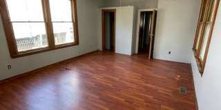 Large Brick 7 bedroom home Gallery 43