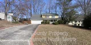 320 Six Branches Court Gallery 1