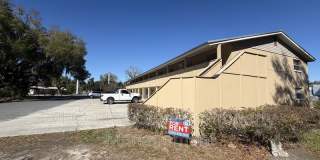 201 SE Beech Street Gallery 1