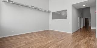 1900 W Lawrence Avenue Gallery 22