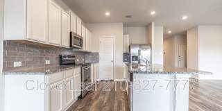 2126 Silver Maple Gallery 7