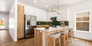 ***947 SE 10th*** Gallery 7