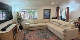 Charming & Modern 2-Bedroom Townhome Walkable to Downtown Los Altos Gallery 4
