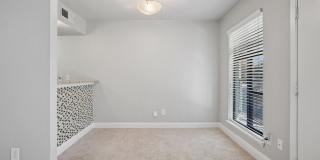 Madison at Bellmar Gallery 15