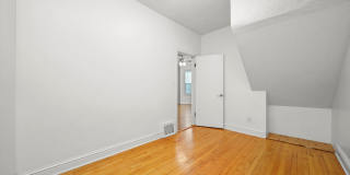 2444 W Gunnison St Gallery 10