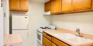 1BD/1BA LA JOLLA COTTAGE ACROSS FROM WINDANSEA! AVAILABLE JUNE FOR $2,895/mo! Gallery 6
