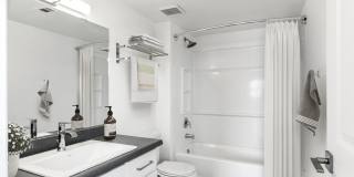 Maison's Landing Gallery 56