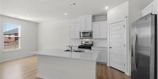 4790 W Planetree Street Gallery 8