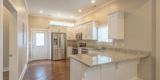 Remodeled 3 Bedroom Close to Downtown Gallery 4