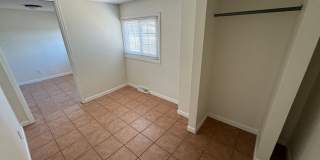 Charming 2 bedroom House Gallery 11