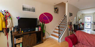 Two Bedroom Point Breeze Townhouse Gallery 3