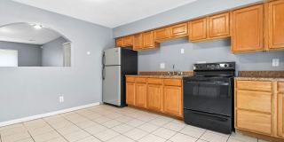 Nice clean 2 bedroom apartment Gallery 7