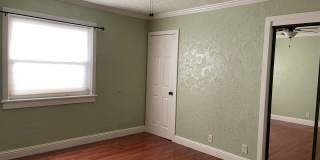 CHARMING 4 BED 2 BATH HOUSE NEAR DOWNTOWN Gallery 14