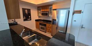 325 S Biscayne Blvd # 3719, Miami, FL 33131 Gallery 7