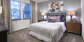 Drake at Midtown Gallery 5