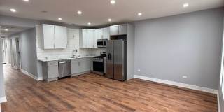 4907 W Walton Street Gallery 2