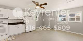 Cute 1 bedroom guesthouse in a great neighborhood, close to Wesley Hospital and local restaurants! Gallery 6