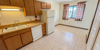 526 Melton Street - A Gallery 6