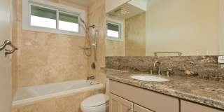 Kahala - 4 Bedroom, 3.5 Bathroom, 2 vehicle garage Gallery 16