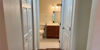Charming 3BR Condo in Riverview Gallery 3