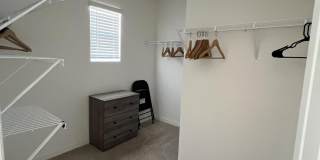 976 Trinity Street Gallery 44