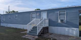 2Bedroom /1.5 Bath Mobile in Mims Nicely Updated Gallery 3