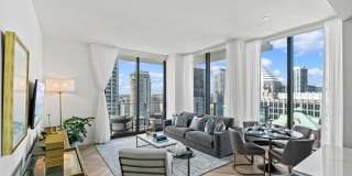 Veneto Las Olas Gallery 11