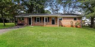 1141 Carolina Cir Gallery 1