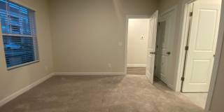 Room in 4 Bedroom Townhome at Memorial Pkwy Room in 4 Bedroom Townhome at Memorial Pkwy Gallery 18