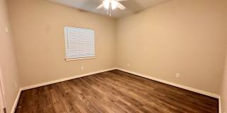 3 Bed House Close to Historical Downtown Bryan Gallery 30