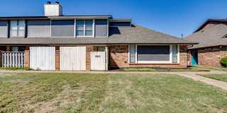 GREAT 2BED 2 BATH 2 CAR GARAGE TOWNHOME MINUTES FROM TURNPIKE!!!! Gallery 1