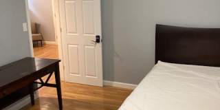 14 Aberdeen Avenue Gallery 23