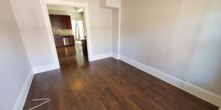 1528 N Ashland Avenue Gallery 4