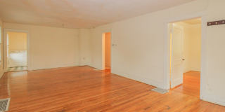 Charming home in the East Campus neighborhood Gallery 3