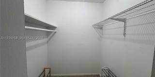 2821 N Miami Beach Blvd Gallery 11