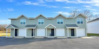 3 Bed 2.5 Bath with garage Townhome!! Gallery 1