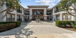 Villa Paloma Senior Apartments Gallery 8