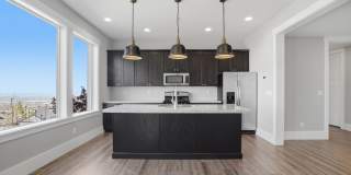 Luxurious Herriman 6 Bed with Indoor Court, Theater & Stunning Views!!! Gallery 52