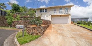 4 Bed 3 Bath Duplex Multi-Family Home in Pearl City Gallery 1