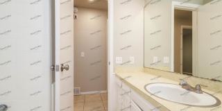 5300 Creekwood Terrace Gallery 11