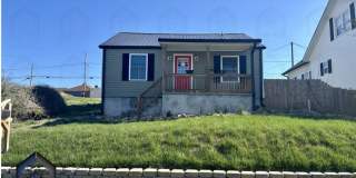Renovated 3BR / 1BA house in central Kingsport Gallery 1