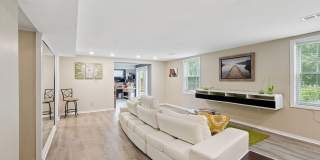 Gated versatile lifestyle property tucked into the heart of Tennessee’s most scenic countryside Gallery 48