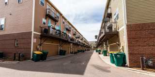 Downtown 3 Bedroom Townhome with 2 Car Garage Gallery 61