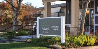 Eaves Creekside Gallery 36