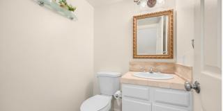 Beautiful, Quiet, Furnished, Upgraded Home in Heart of Torrance for Short Term Rental Gallery 13