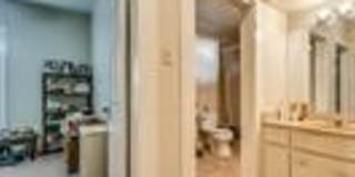 791 N Clinton Street Gallery 16