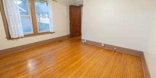 Spacious 4BR Bungalow: Historic Old Southwest w/ Screened Porch & Car Port Gallery 15